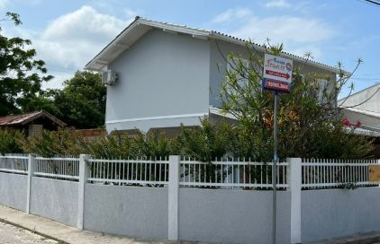 Casa com 4 quartos em Pinheira, Palhoça